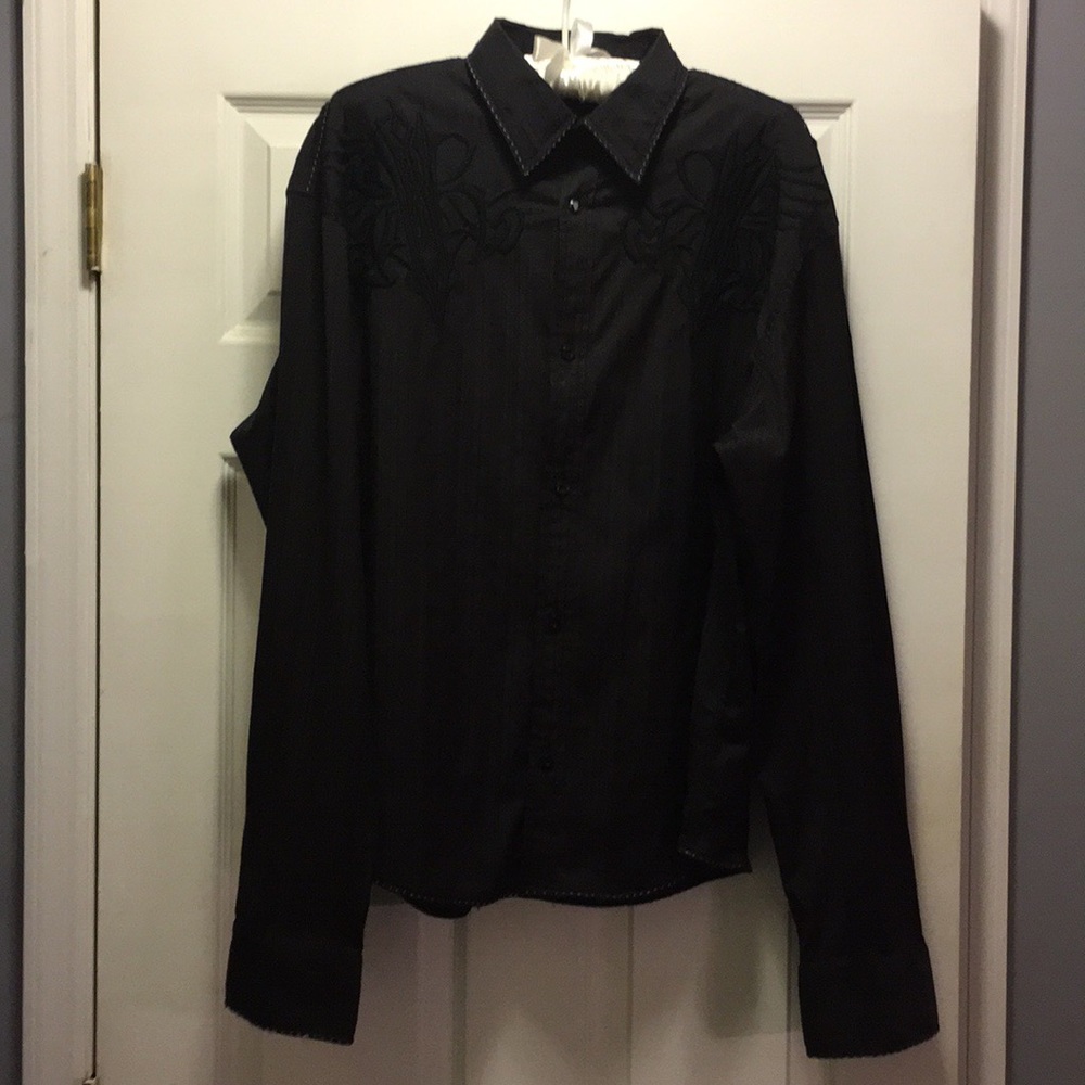 Men’s Roar long sleeve button up shirt XXL